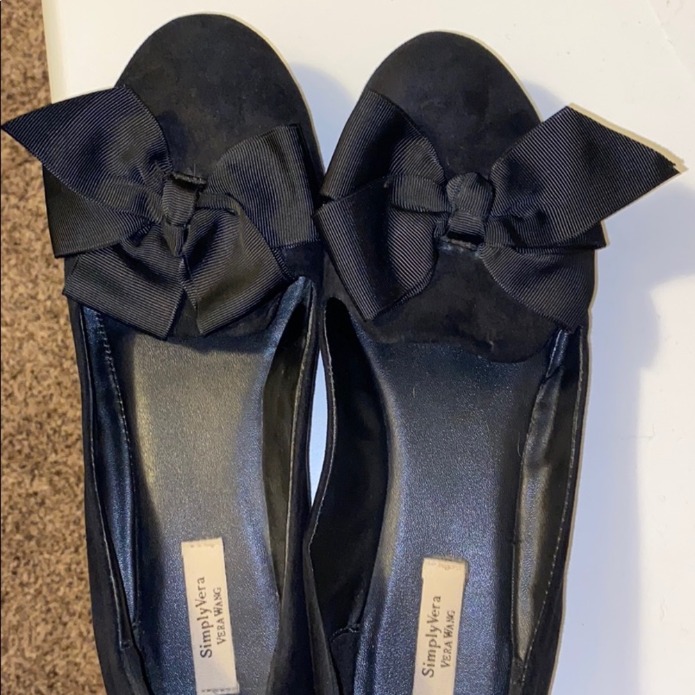Black Simply Vera, Vera Wang flats with bow